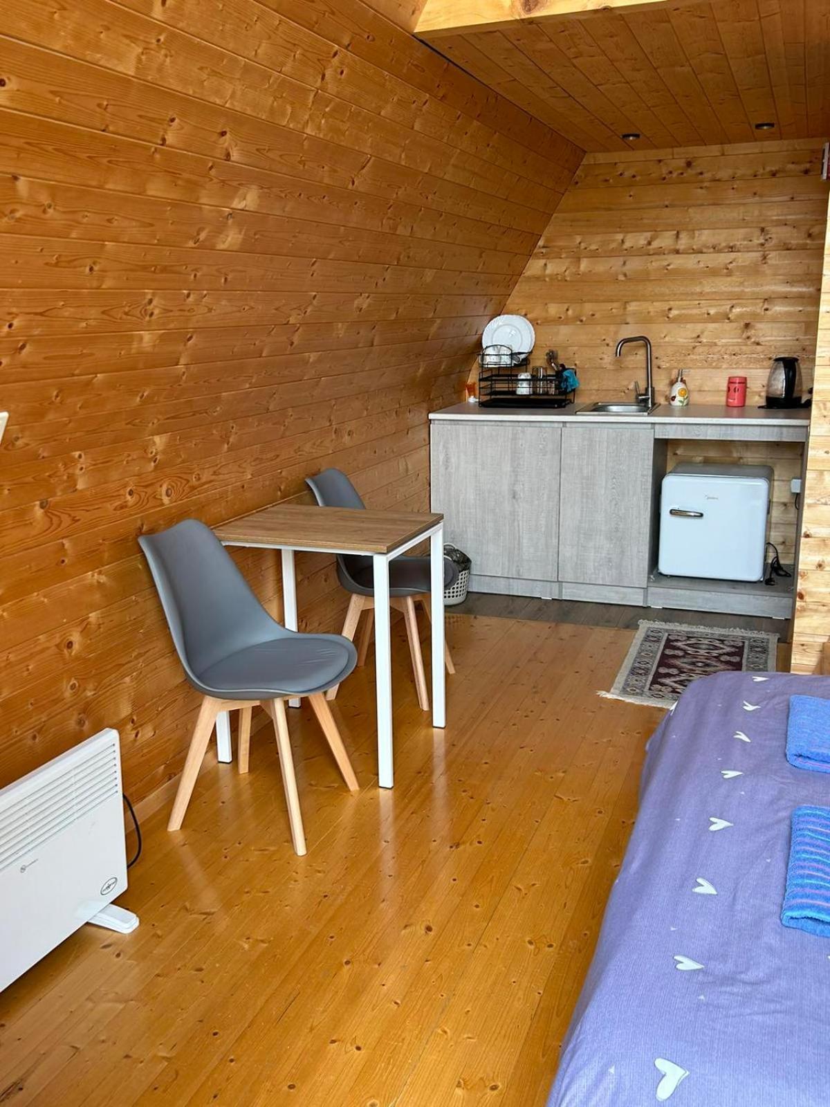 Cottage In Udabno Exterior foto